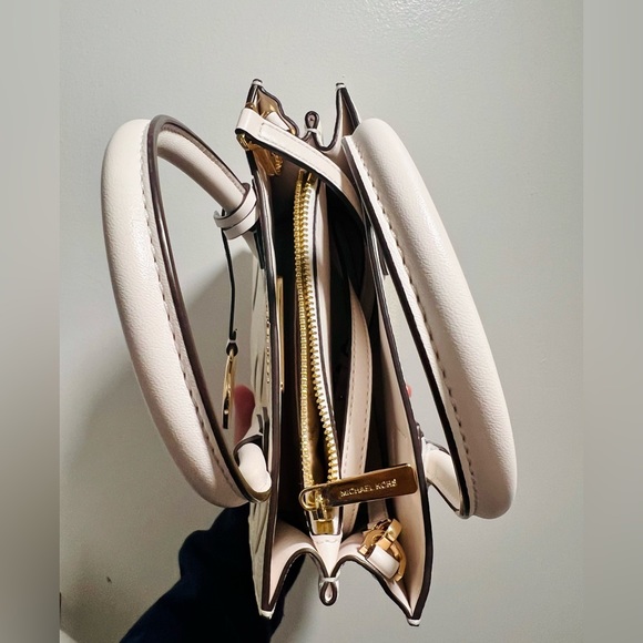 Preloved MK Mercer - Picture 3 of 4